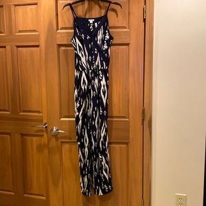 Xhilaration medium jumpsuit